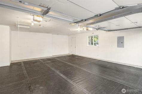 14102 SE 42nd Street Bellevue WA 98006