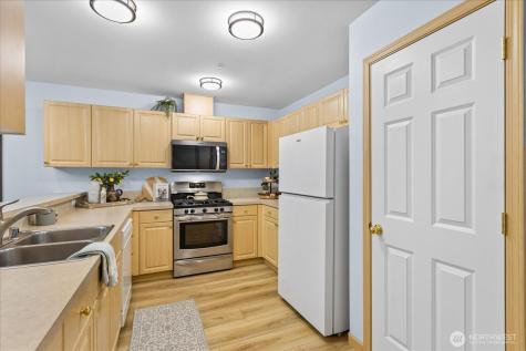 15414 35th Avenue W Lynnwood WA 98087