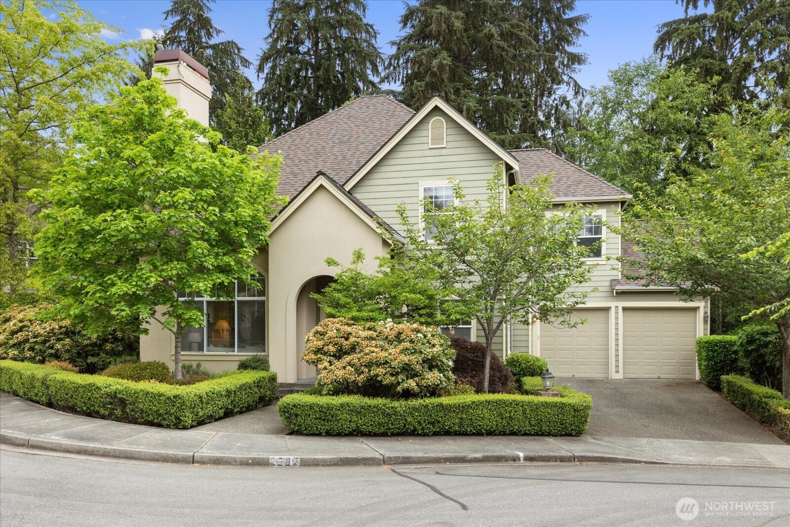 6592 127th Place SE Bellevue WA 98006