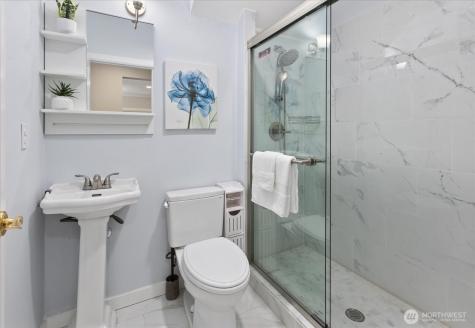 6592 127th Place SE Bellevue WA 98006
