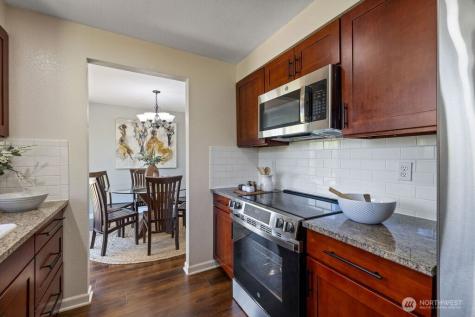 10421 92 Street Ct SW Tacoma WA 98498