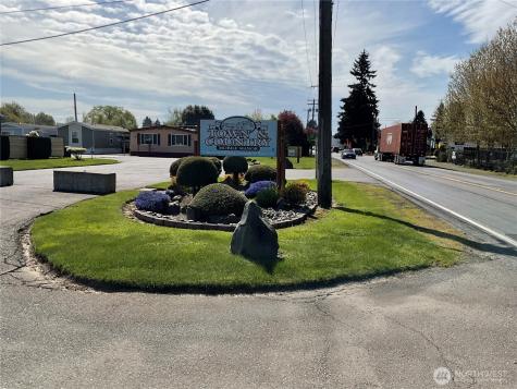 5629 113th Avenue E Puyallup WA 98372