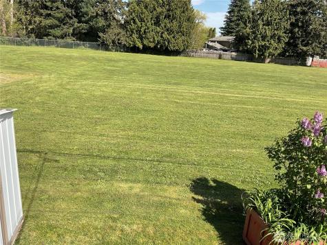 5629 113th Avenue E Puyallup WA 98372