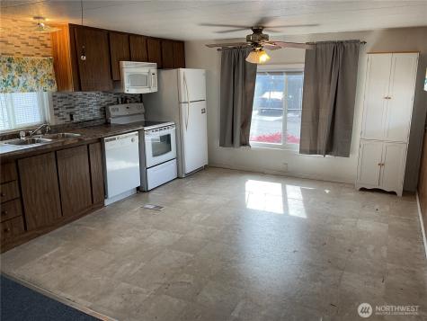 5629 113th Avenue E Puyallup WA 98372