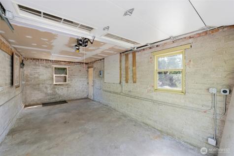 6722 River Road E Puyallup WA 98371