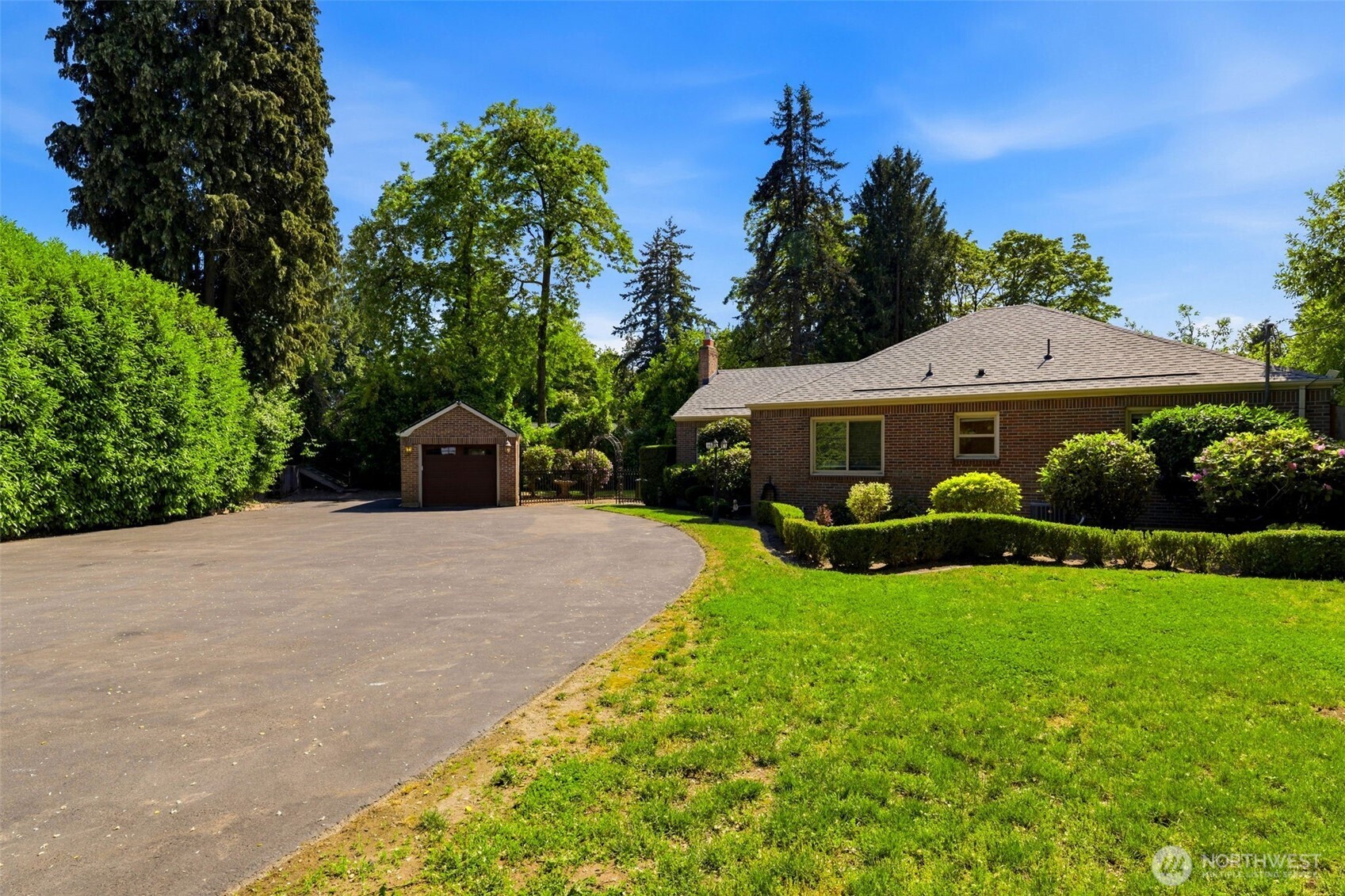 6722 River Road E Puyallup WA 98371