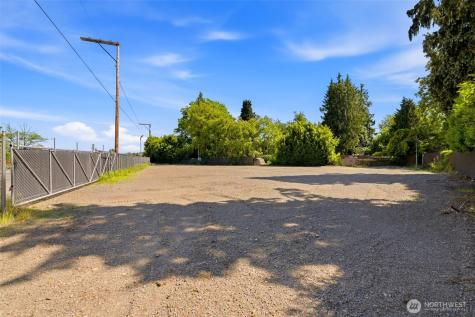 6722 River Road E Puyallup WA 98371