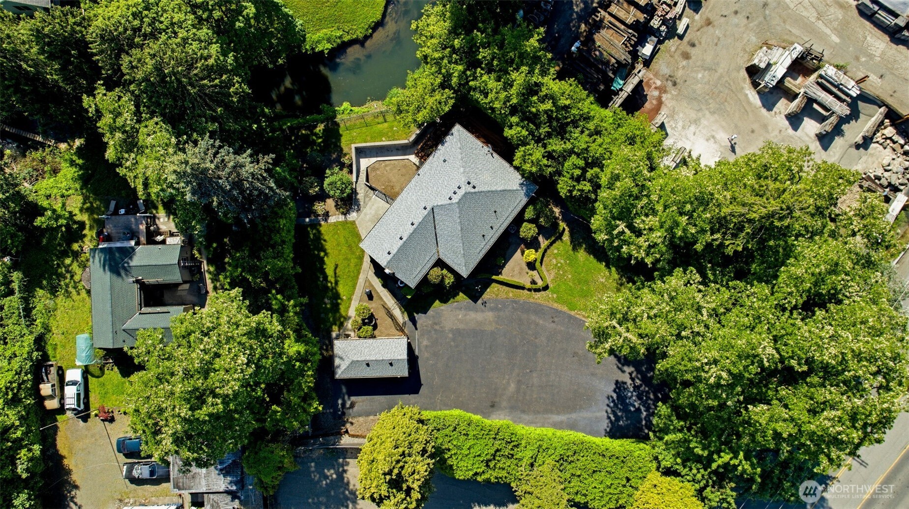 6722 River Road E Puyallup WA 98371
