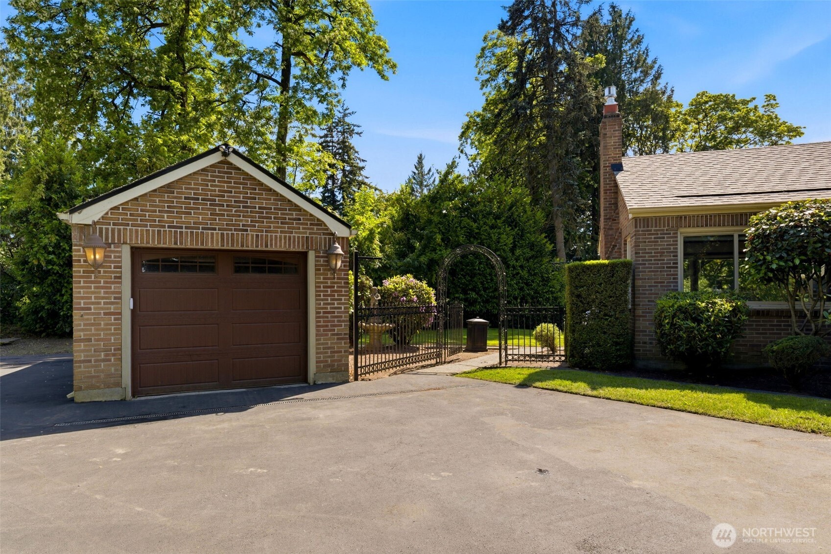 6722 River Road E Puyallup WA 98371