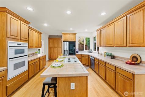 451 150th Place NE Bellevue WA 98007