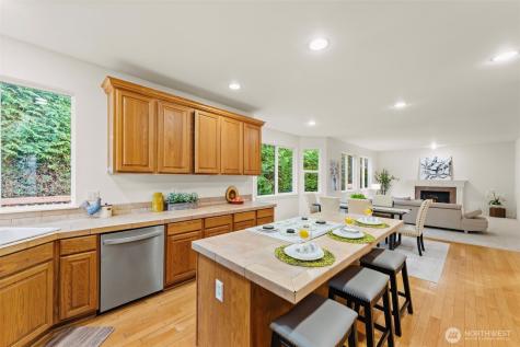 451 150th Place NE Bellevue WA 98007