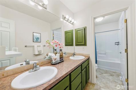 451 150th Place NE Bellevue WA 98007