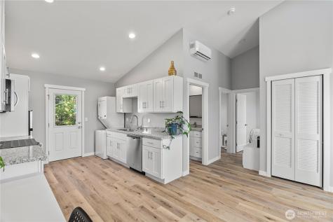 944 Wawona Avenue Ocean Shores WA 98569