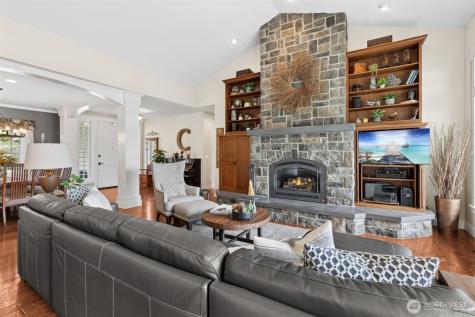 4022 Long Lake Drive SE Lacey WA 98503