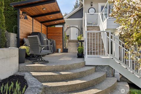 4022 Long Lake Drive SE Lacey WA 98503