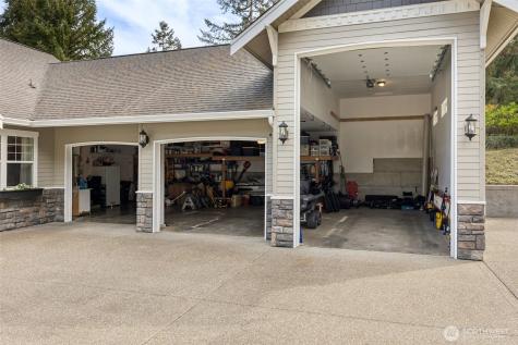 4022 Long Lake Drive SE Lacey WA 98503