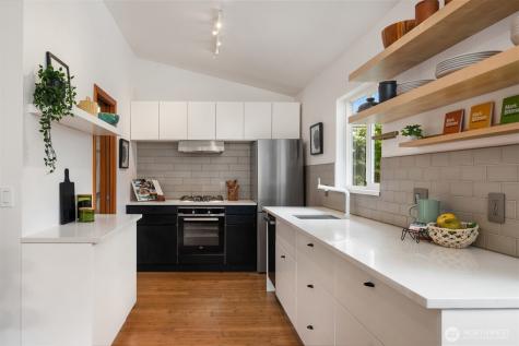 8729 12th Avenue NW Seattle WA 98117