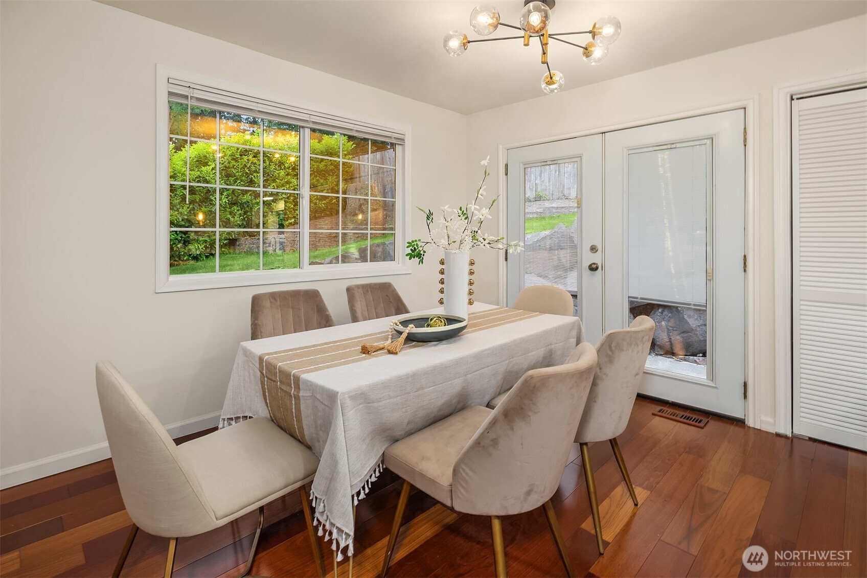 2805 112th Avenue SE Bellevue WA 98004