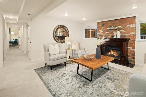 2805 112th Avenue SE Bellevue WA 98004