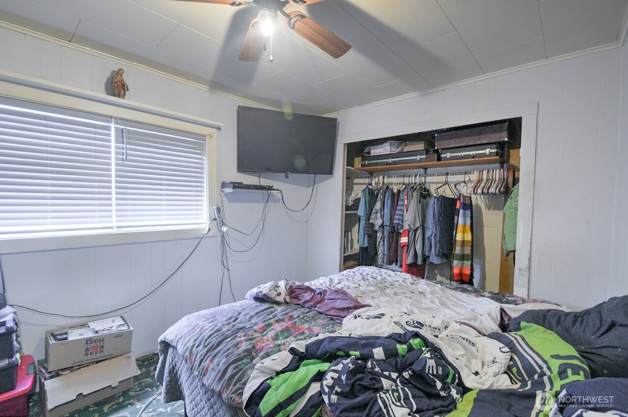 242 Main Street Onalaska WA 98570