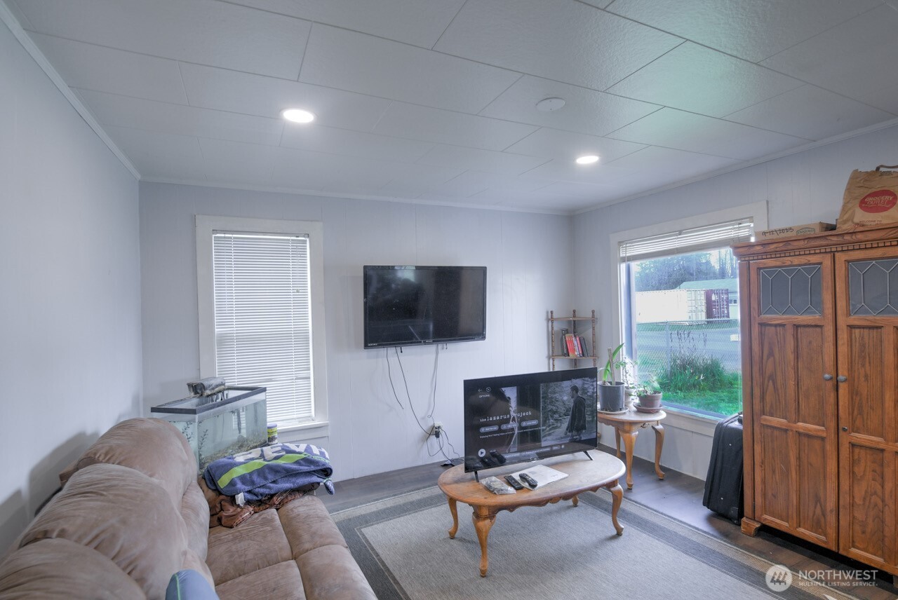 242 Main Street Onalaska WA 98570