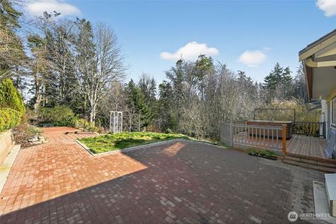 844 Holbeck Drive Camano Island WA 98282