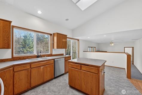 844 Holbeck Drive Camano Island WA 98282