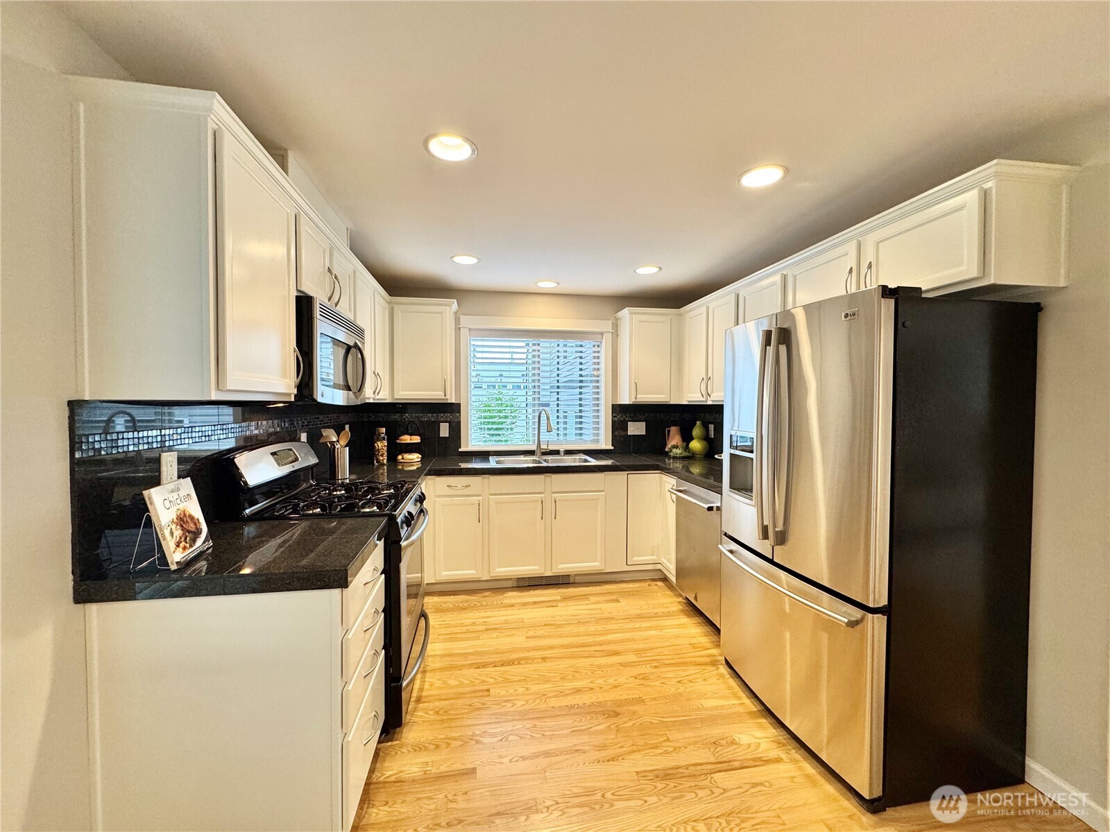 2138 N 113th Street Seattle WA 98133