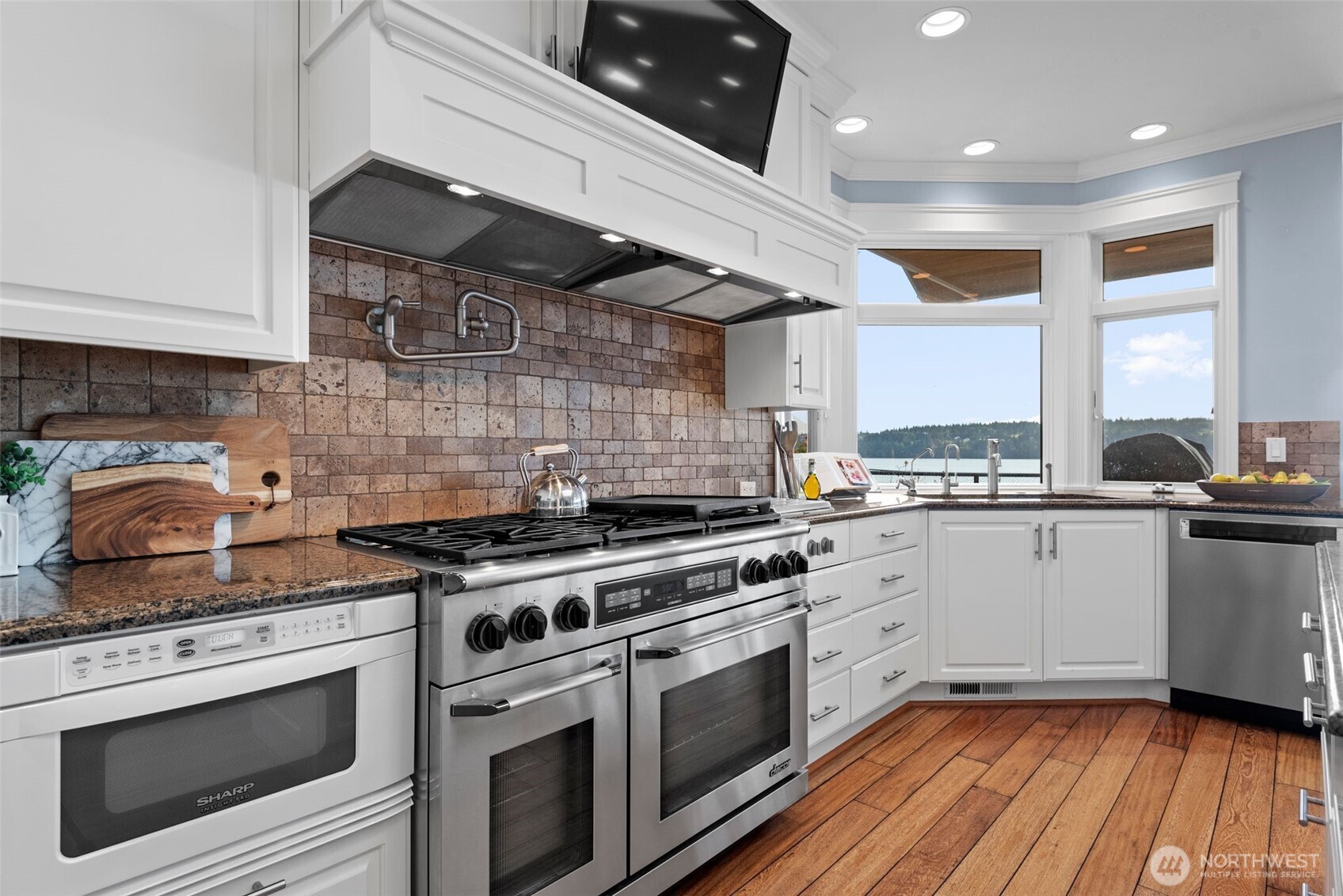 4486 East Harbor Road Freeland WA 98249