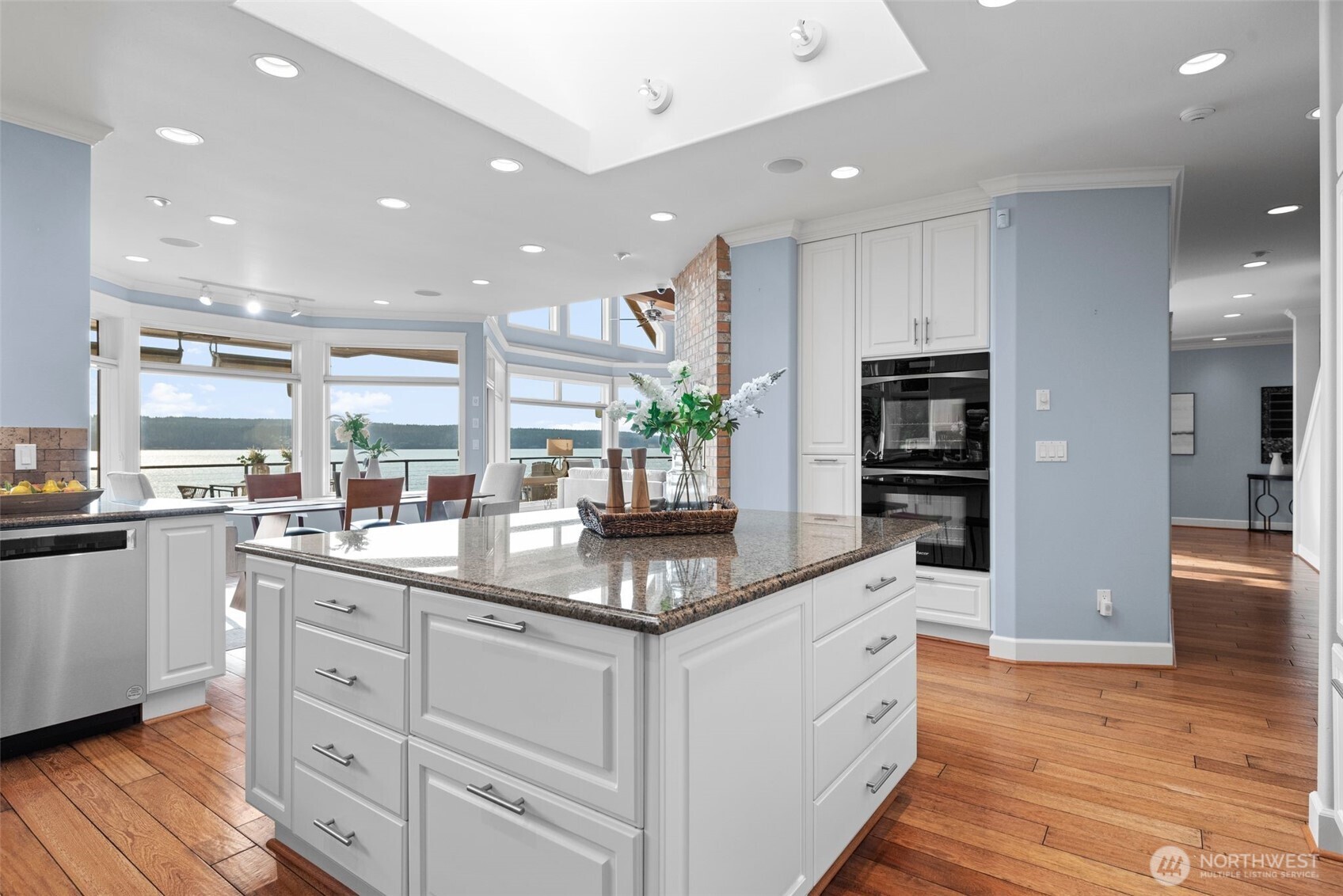 4486 East Harbor Road Freeland WA 98249