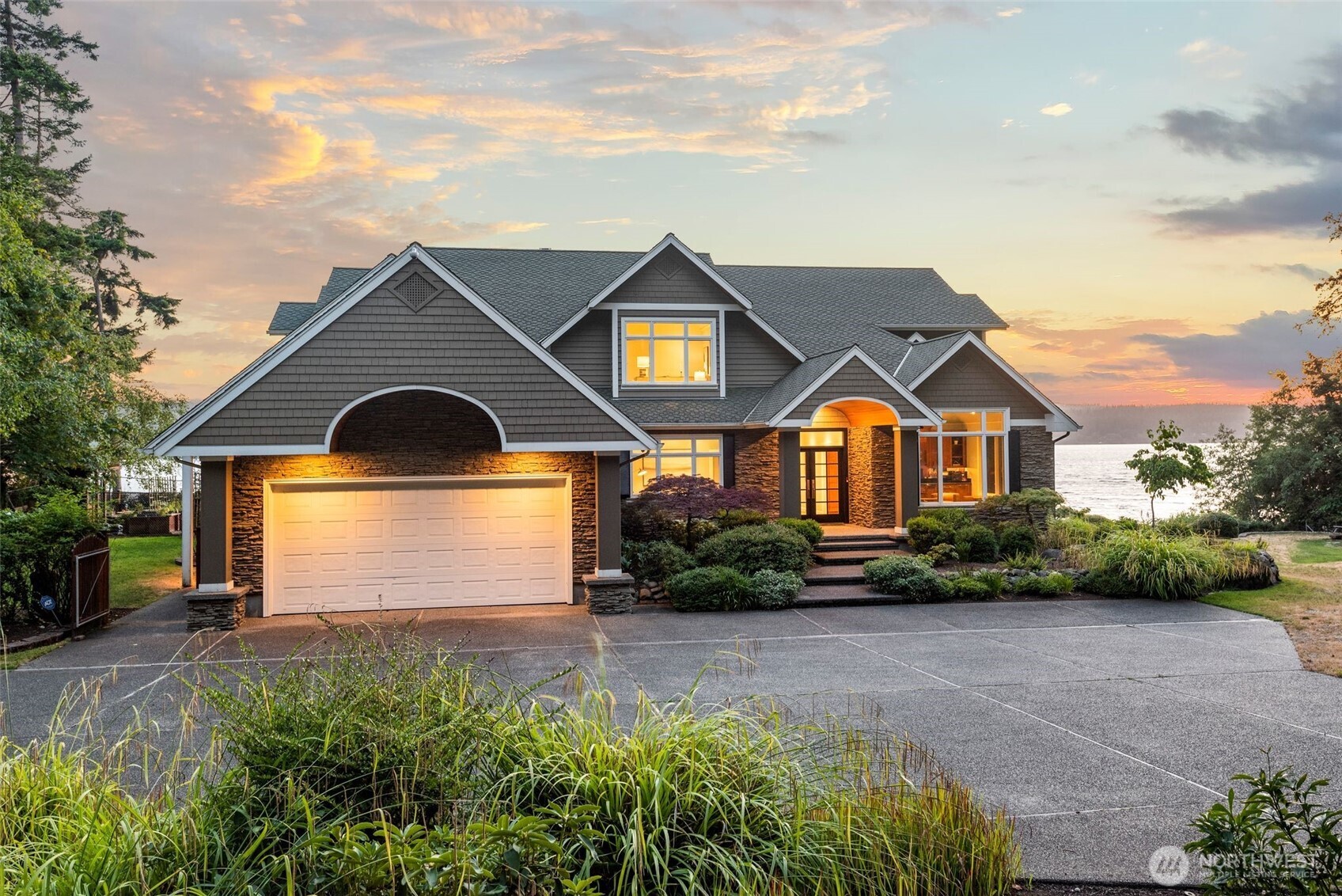 4486 East Harbor Road Freeland WA 98249