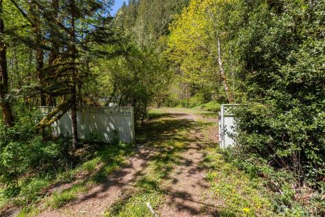 57255 State Route 20 Rockport WA 98283