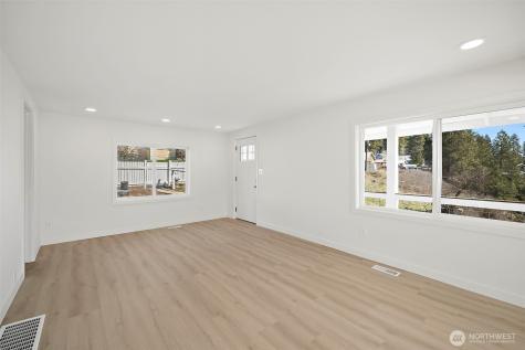 205 W 5th Street Cle Elum WA 98922