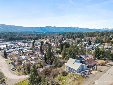 205 W 5th Street Cle Elum WA 98922