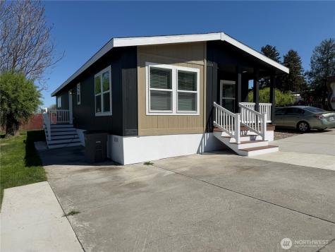 402 Maple Avenue Sunnyside WA 98944