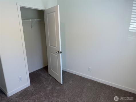 402 Maple Avenue Sunnyside WA 98944