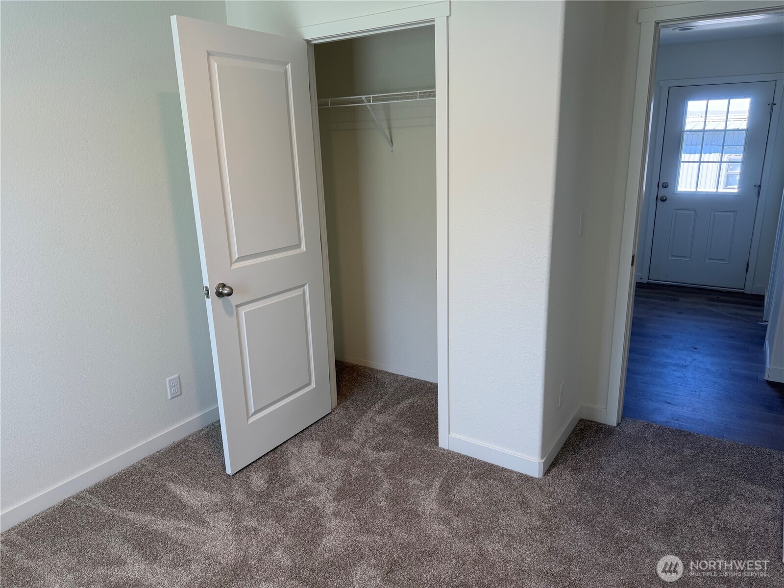 402 Maple Avenue Sunnyside WA 98944