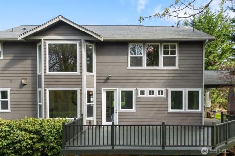 107 Nicola Court Chehalis WA 98532