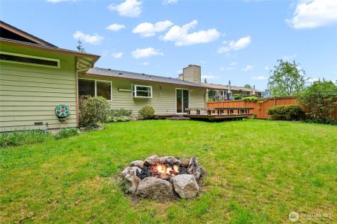 10306 12th Place SE Lake Stevens WA 98258