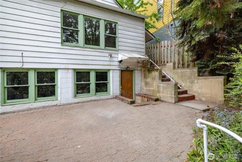 3915 S Brandon Street Seattle WA 98118