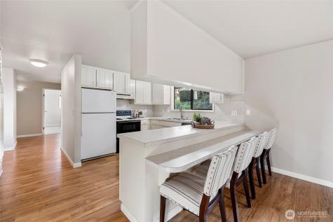 710 E Bay Front Lane Oak Harbor WA 98277