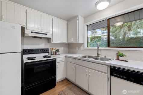 710 E Bay Front Lane Oak Harbor WA 98277
