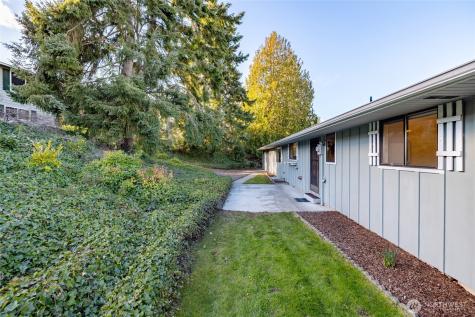 710 E Bay Front Lane Oak Harbor WA 98277