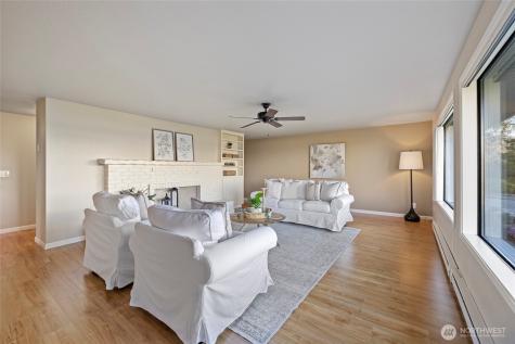 710 E Bay Front Lane Oak Harbor WA 98277