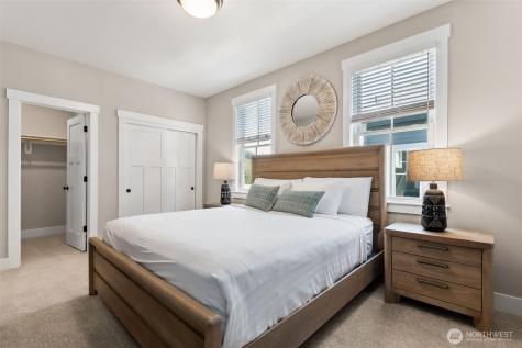 374 Compass Street Pacific Beach WA 98571