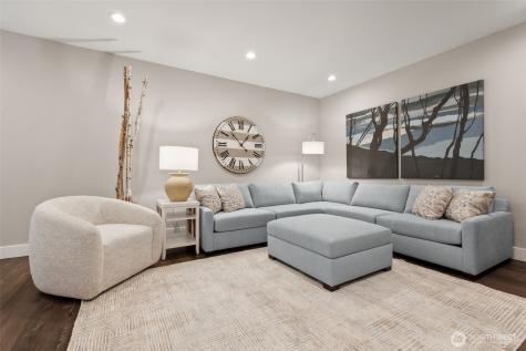 374 Compass Street Pacific Beach WA 98571