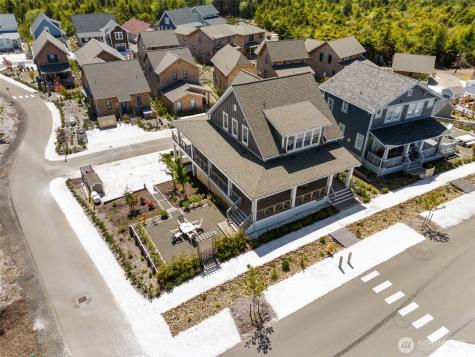 374 Compass Street Pacific Beach WA 98571
