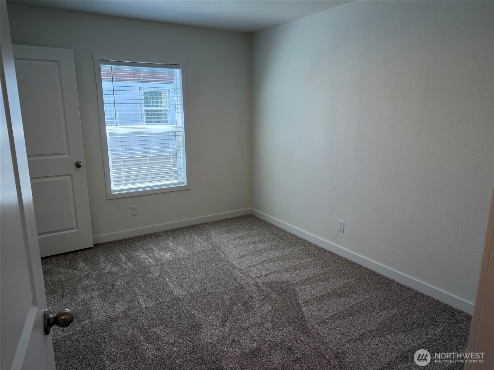 205 Pleasant Avenue Grandview WA 98930