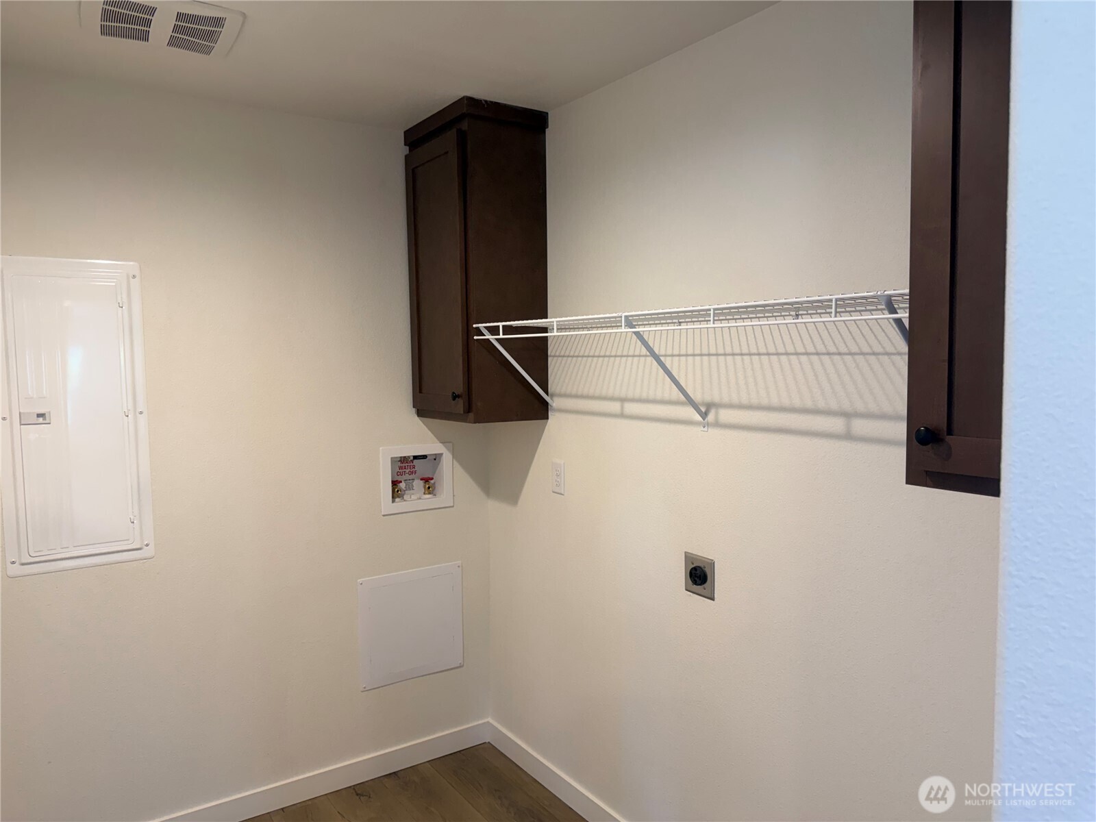205 Pleasant Avenue Grandview WA 98930