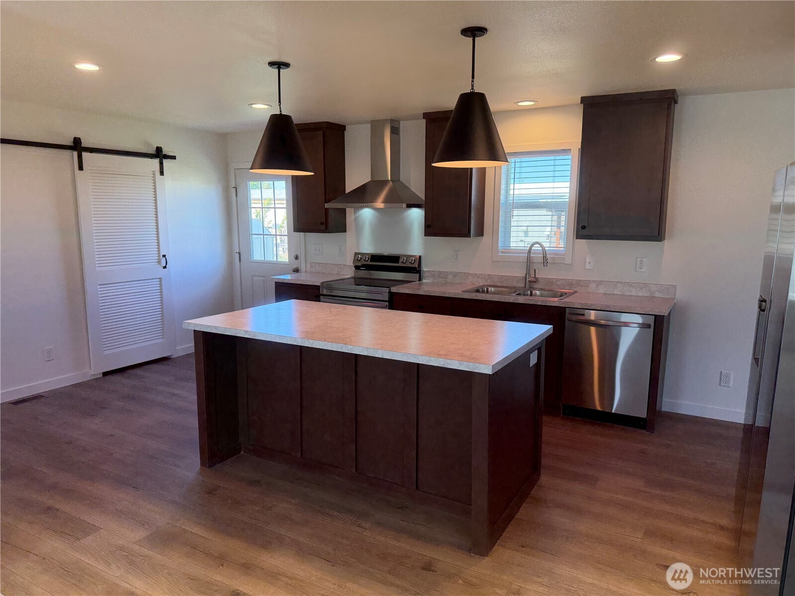 205 Pleasant Avenue Grandview WA 98930
